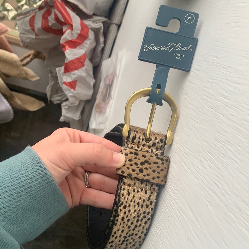 Target Universal Thread Belt